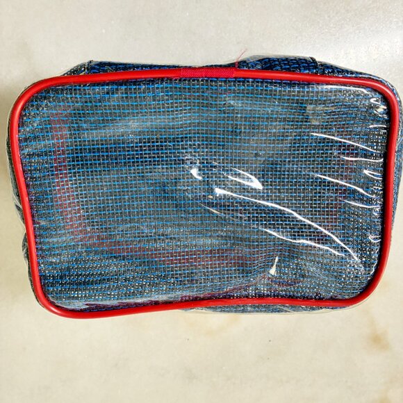 Vintage Roxy Make-Up Bag Never Used - Picture 3 of 4